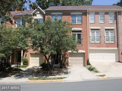 11402 Summer House Ct, Herndon, VA 20194-2006