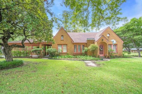 272 Pennsylvania Ave, Van, TX 75790-2956