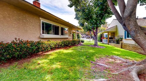 5255 Thorn Tree Ln, Irvine CA  92612-2346 exterior