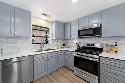 1030 Helix Ave, Chula Vista CA  91911-2232 exterior