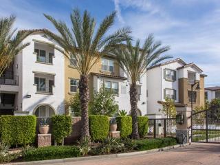 12257 Heritage Springs Dr, Whittier CA  90670 exterior