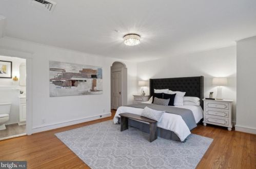 426 Durham St, Philadelphia PA  19119-1222 exterior