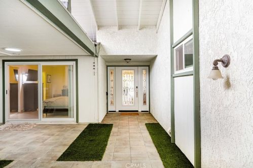 6421 Calle Del Norte, Anaheim CA  92807-4203 exterior