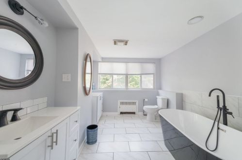 495 Boyden Ave, Maplewood NJ  07040-3030 exterior