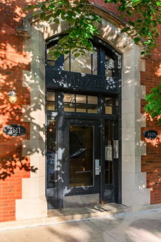 4609 Rockwell St, Chicago, IL 60625-2917