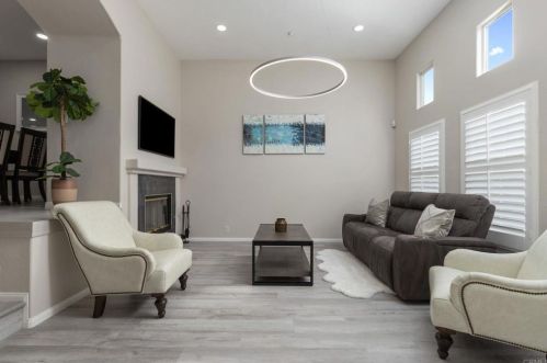 7720 Via Francesco, San Diego, CA 92129-5147