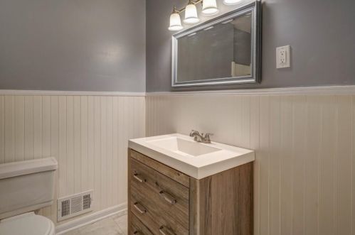 2708 Lakeview Dr, Conyers GA  30094-4944 exterior