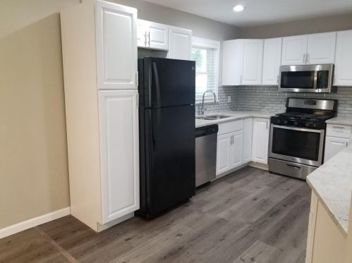 251 Judy Ln, Atlanta, GA 30315-8203