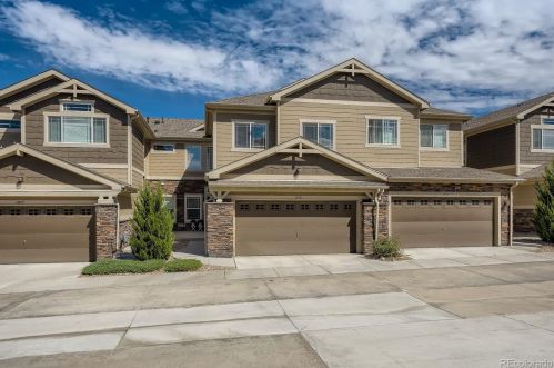 14901 Poundstone Dr, Aurora, CO 80015-4230