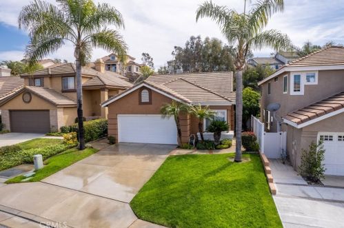 938 Dylan Way, Anaheim CA  92808-1515 exterior