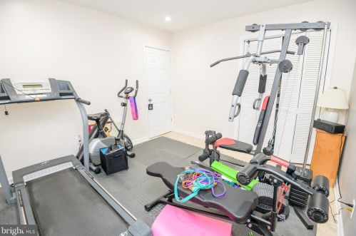 1009 Rosemere Ave, Silver Spring MD 20904-3007 exterior