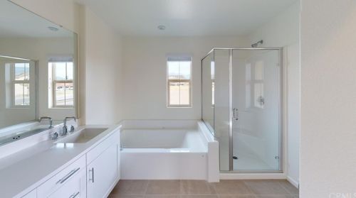 428 Glenwood Ave, Rialto, CA 92376-4753