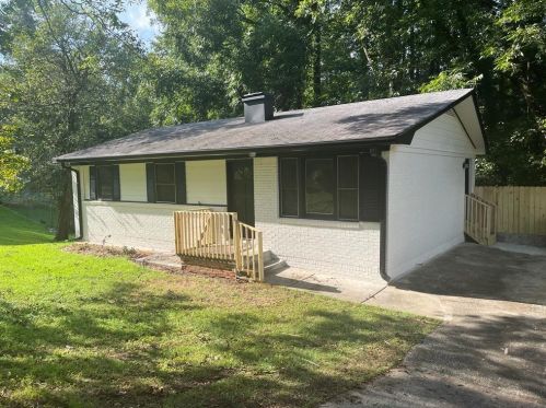 3631 Fairburn Cir, Atlanta, GA 30331-1413