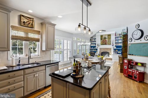 410 Old County Rd, Severna Park MD 21146-4655 exterior