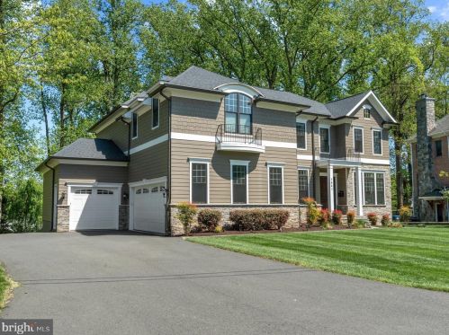 1441 Oakview Dr, Mc Lean, VA 22101-4140