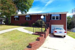 1420 Vine St, Greensboro, NC 27405-6612
