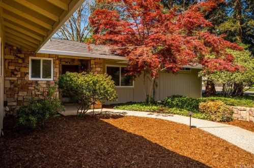 1191 Valley Oak Dr, Chico, CA 95926-7768