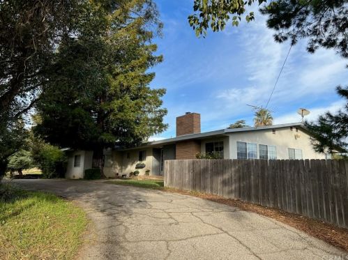 31290 Alta Vista Dr, Redlands, CA 92373-7506