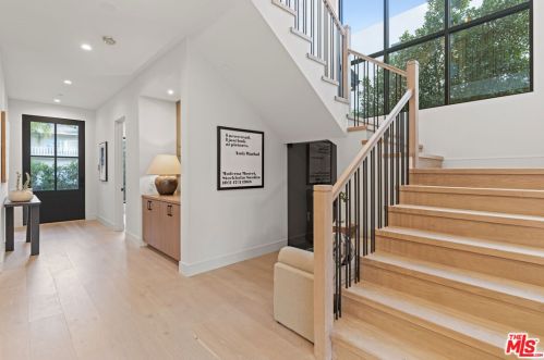 15754 Morrison St, Van Nuys CA  91436-1544 exterior