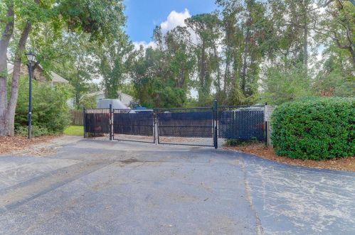1870 Montclair Dr, Mount Pleasant SC  29464-9586 exterior