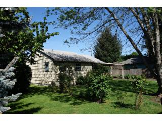 3340 Oriole St, Springfield, OR 97477-7551