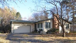 2237 Knoll Dr, Saint Paul MN  55112-1266 exterior