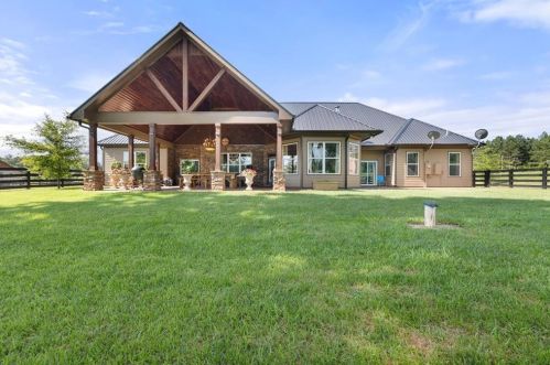 8991 Bill Savage Rd, Lula, GA 30554-2127
