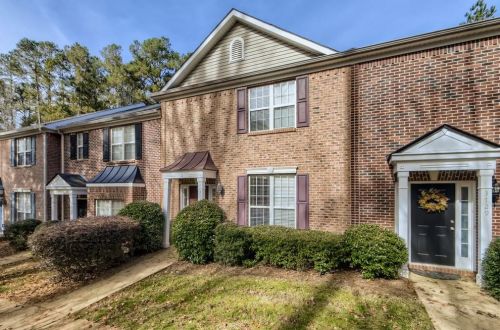 3731 Town Square Cir, Kennesaw, GA 30144-2376