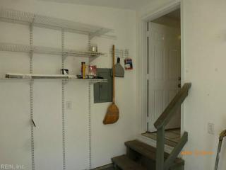 1382 Hammond Ct, Norfolk VA  23503-3914 exterior
