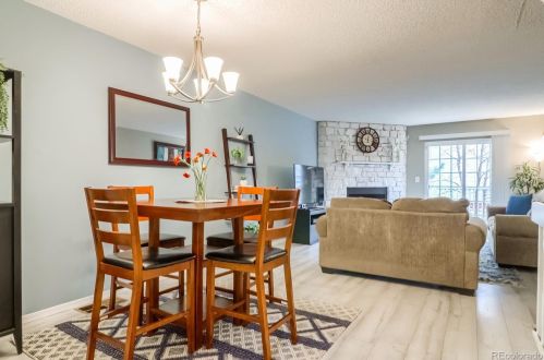 11894 Kepner Dr, Aurora CO 80012-3285 exterior