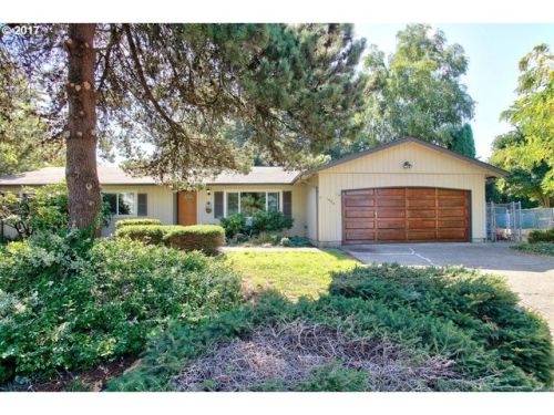 1404 Gemini Ln, Newberg, OR 97132-2057