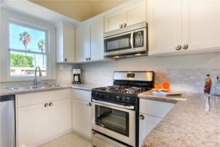 219 Alberta St, Anaheim, CA 92805-2726
