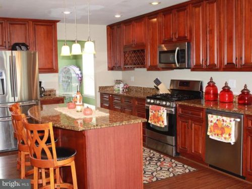 9 Theodore St, Fredericksburg, VA 22406-7441