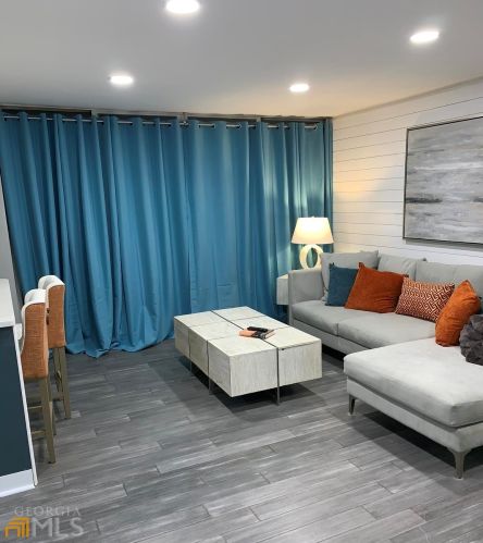 330 9th St, Atlanta GA  30309-4246 exterior