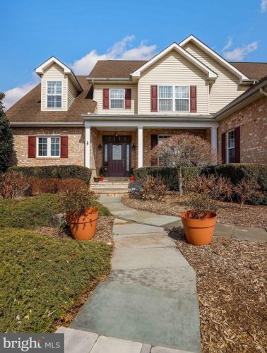 3352 Sumantown Rd, Middletown, MD 21769-6409