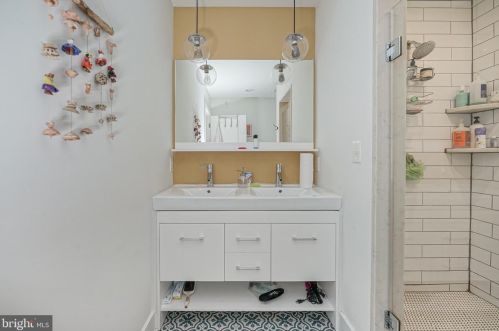 2537 Gordon St, Philadelphia PA 19132-4631 exterior