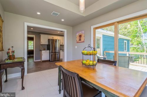 240 Bunker Hill Rd, Princeton NJ 08540-8514 exterior