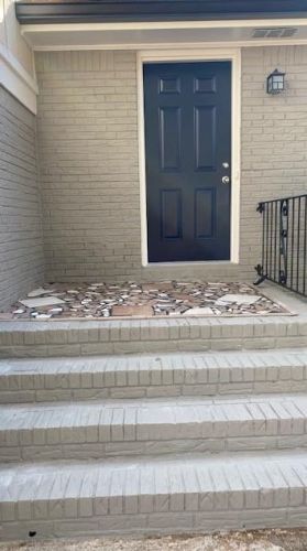 564 Horseshoe Cir, Lilburn, GA 30047-6336