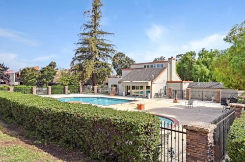 484 Dempsey Rd, Milpitas CA  95035-5689 exterior