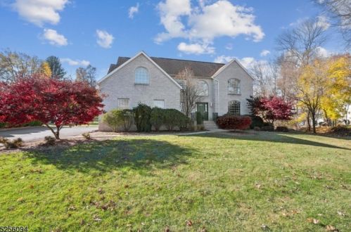 24 Snyder Dr, Wharton, NJ 07885-2836