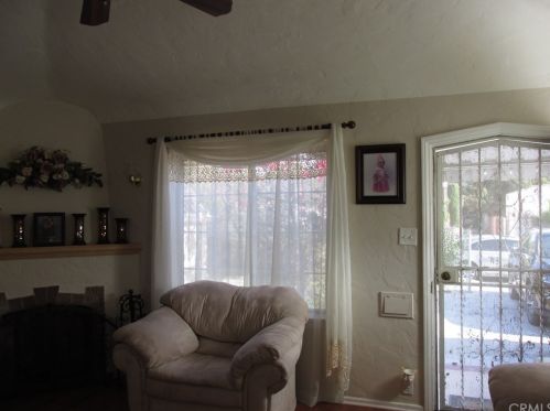 8177 San Carlos Ave, South Gate, CA 90280-2431