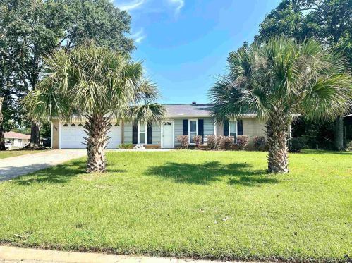 111 Fieldstone Rd, Warner Robins, GA 31093-1460