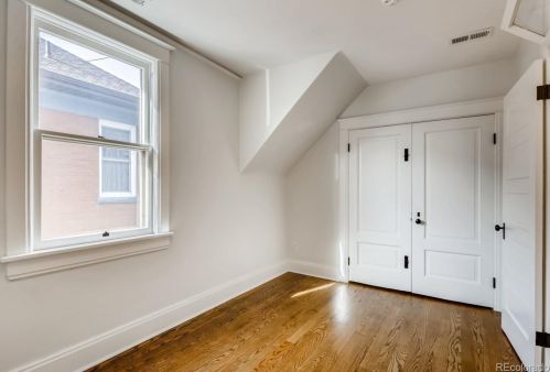 1221 Elizabeth St, Denver CO  80206-3219 exterior