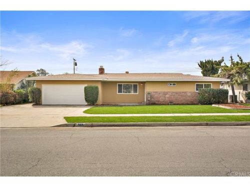 523 Mariposa Dr, Rialto, CA 92376-3640