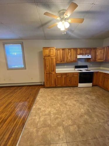 118 Central Ave, Bangor PA 18013-2221 exterior