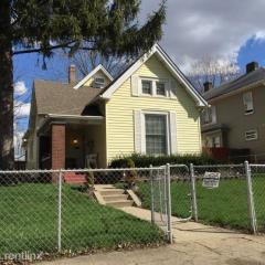 1525 Leonard St, Indianapolis IN  46203-2719 exterior