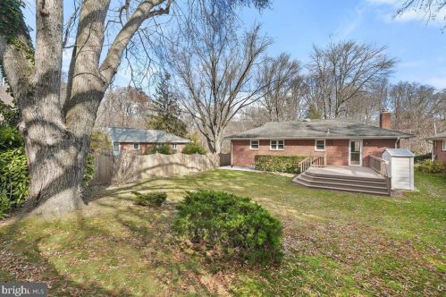 9522 Crosby Rd, Silver Spring MD 20910-1539 exterior