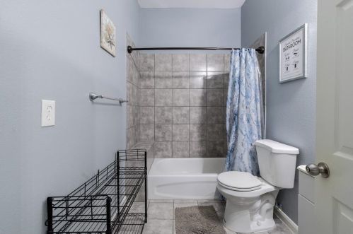 2421 Langston St, Fort Worth TX  76105-4356 exterior