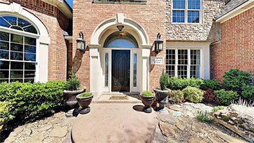 1 Oxford Dr, Rogers, AR 72758-9530