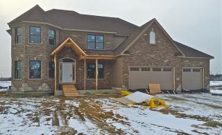 4243 Honey Locust Dr, Naperville, IL 60564-1144